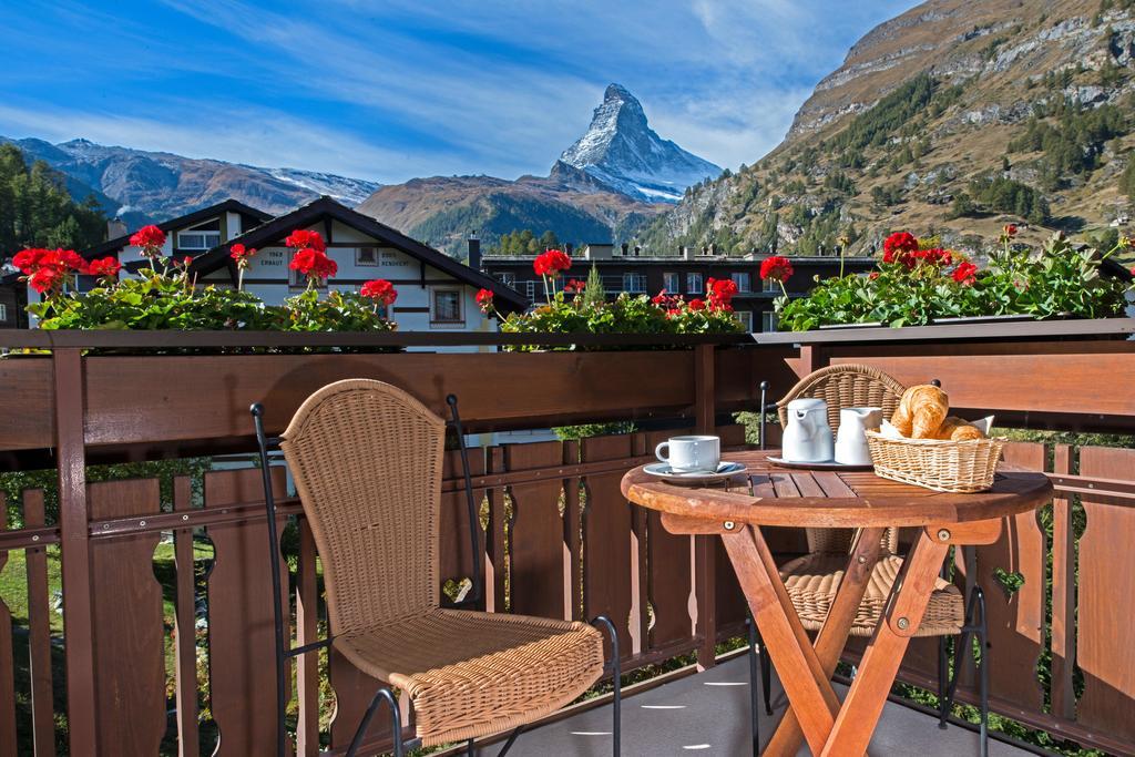 Hotel Dufour Chalet - Adults Only Zermatt Exterior photo